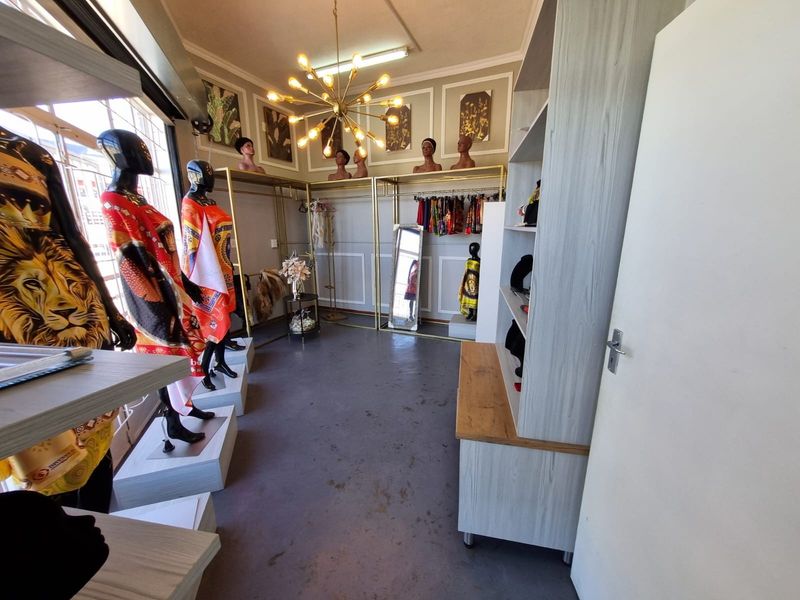 High-Exposure Multi-Tenant Industrial Property with Strong Rental Returns - Photo 9