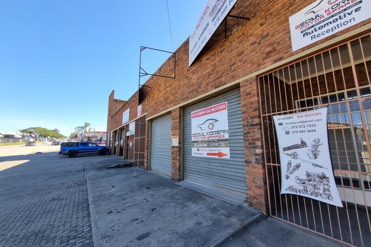 High-Exposure Multi-Tenant Industrial Property with Strong Rental Returns - Photo 5