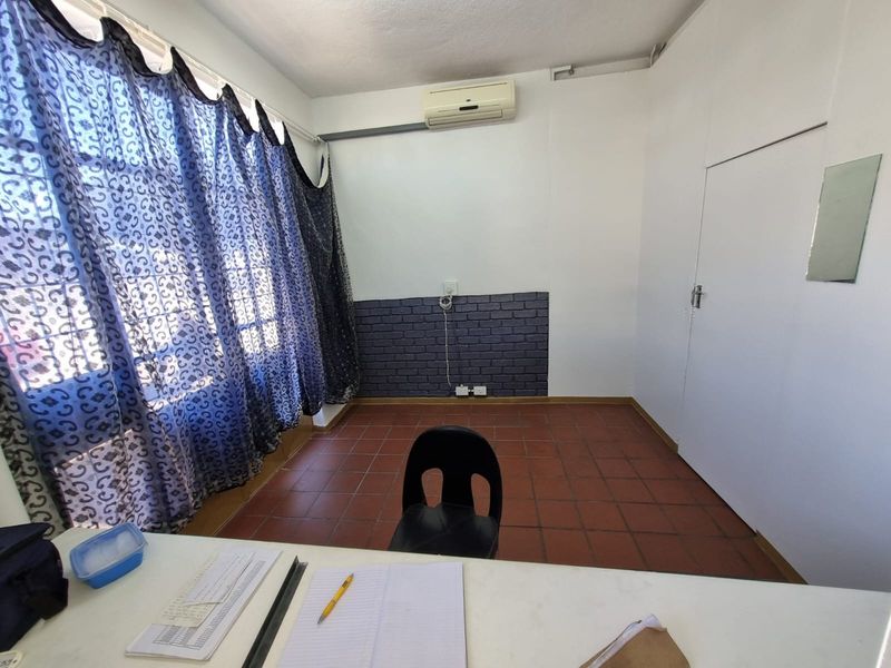 High-Exposure Multi-Tenant Industrial Property with Strong Rental Returns - Photo 6