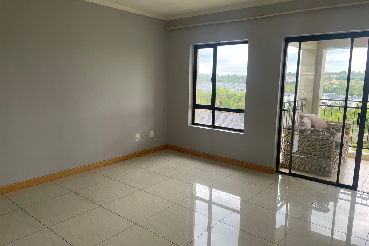 Apartment To Rent in Carlswald, Midrand - Photo 4
