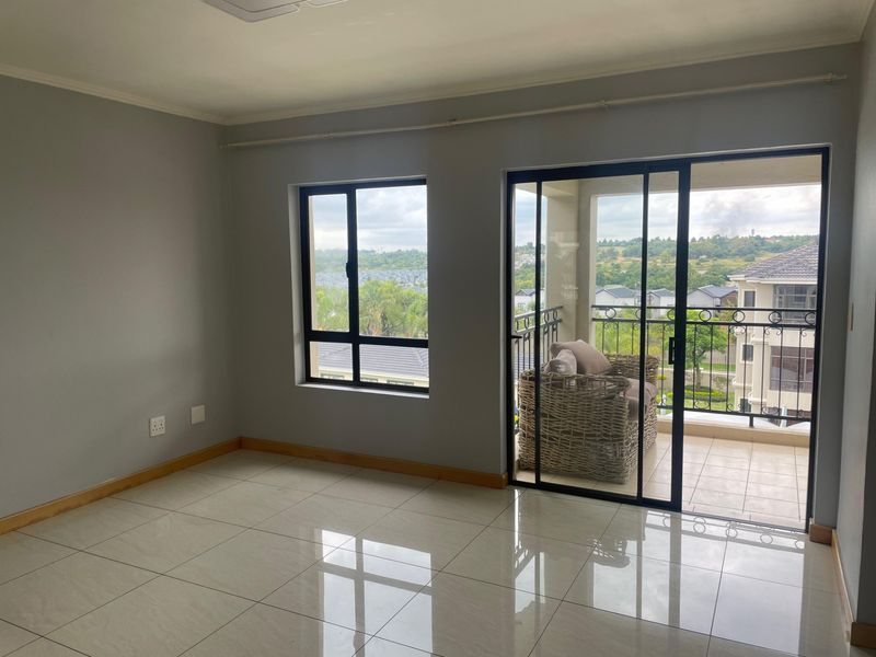 Apartment To Rent in Carlswald, Midrand - Photo 3