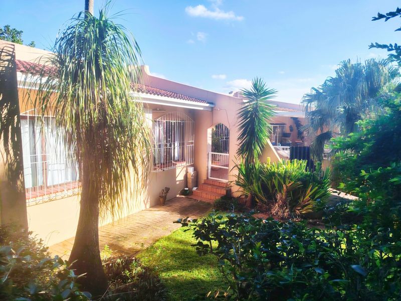 Perfectly priced to SELL - Photo 2