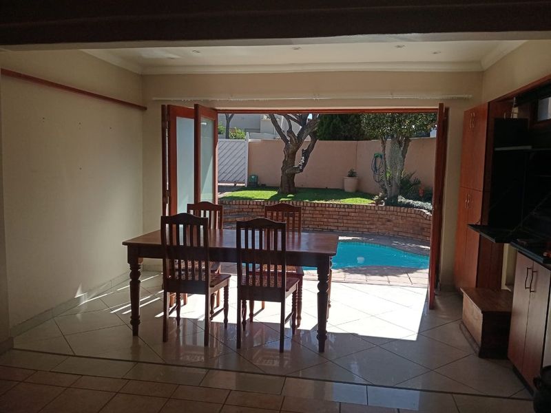 House To Rent in Bergbron, Roodepoort - Photo 3