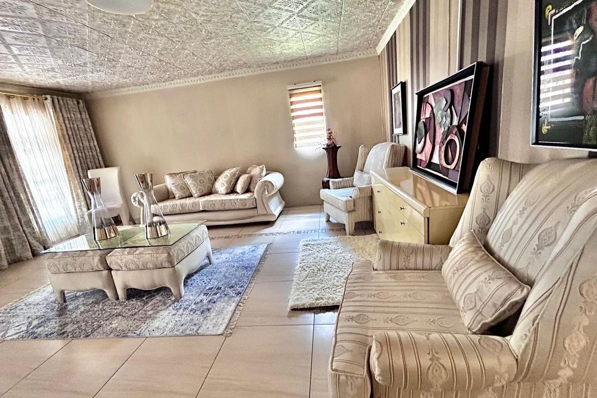 House To Rent in Noordwyk, Midrand - Photo 3