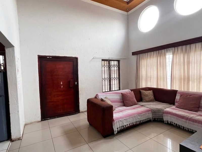 House For Sale in CE 3, Vanderbijlpark CE - Photo 5