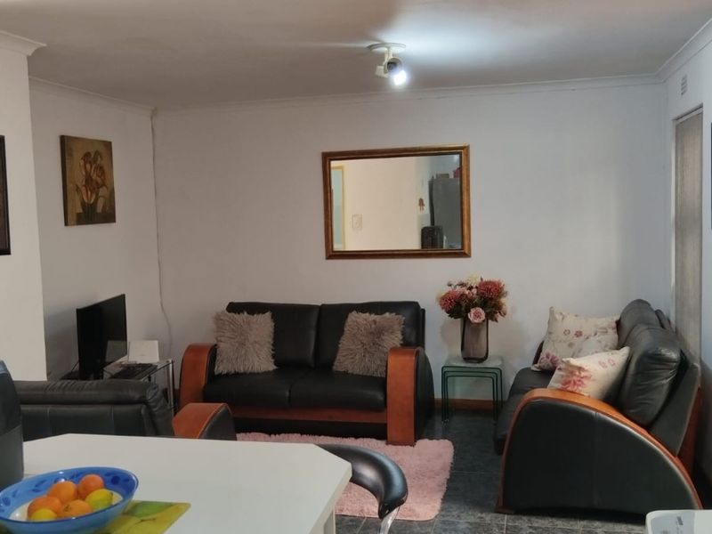 House For Sale in Parow Valley, Parow - Photo 10
