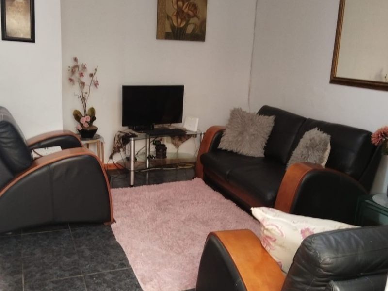 House For Sale in Parow Valley, Parow - Photo 5