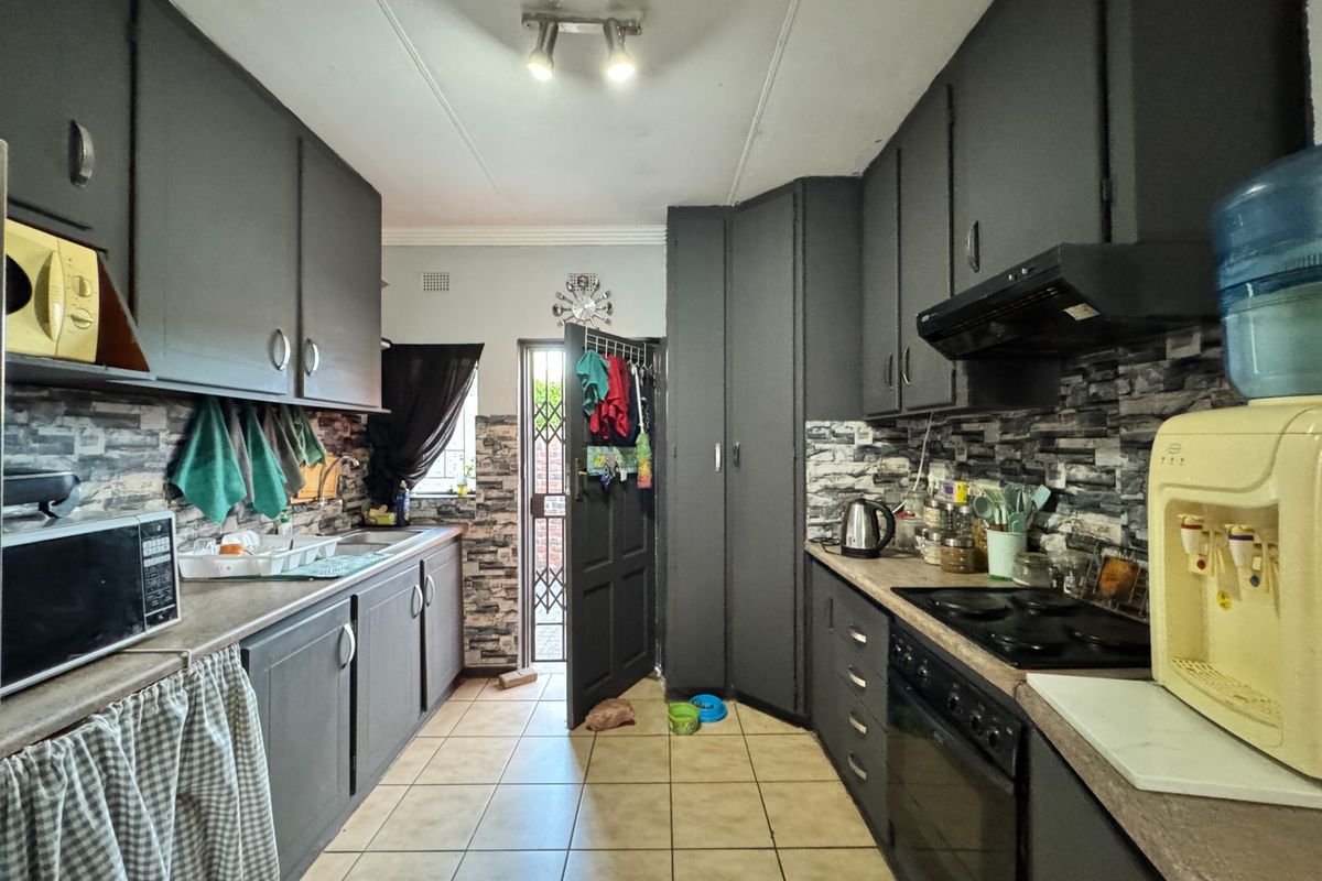 Your Low-Maintenance Dream Home Awaits in Beaconsfield, Kimberley - Photo 5