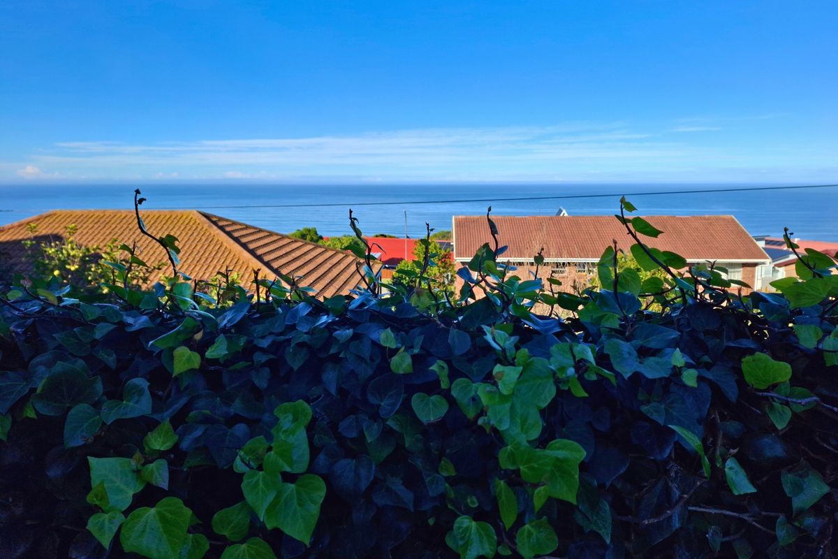Multi-Level Coastal Residence with Panoramic Ocean Views and Endless Potential - Photo 3