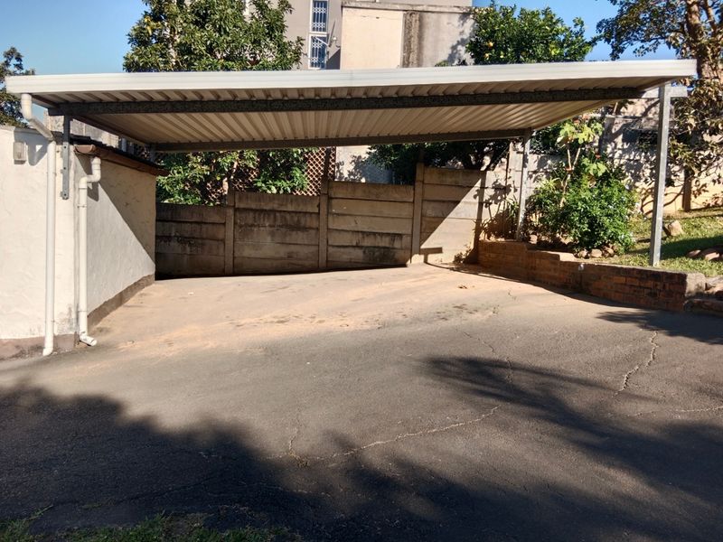 2-bedroom Out-building to let - Photo 6
