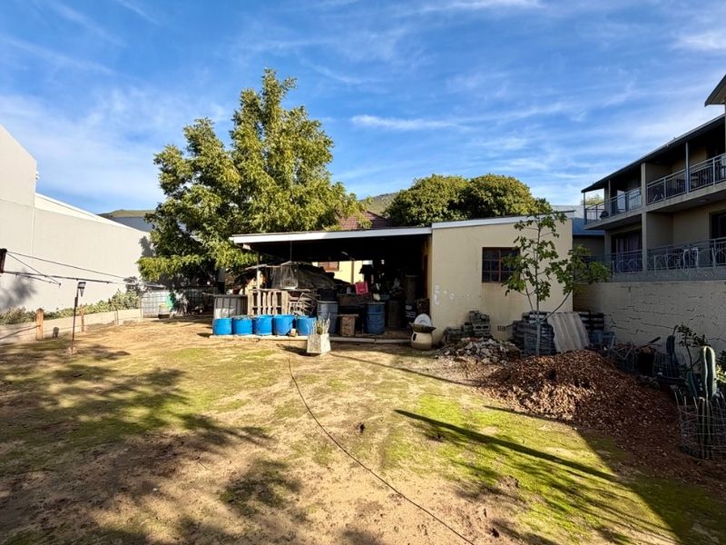 Prime Commercial Space on Main Road ,  Excellent Visibility - Photo 8