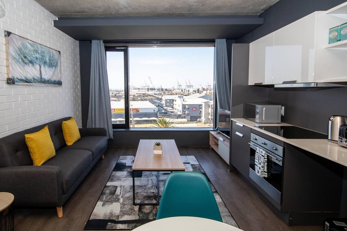 Investment Apartment For Sale in Woodstock, Cape Town - Photo 2