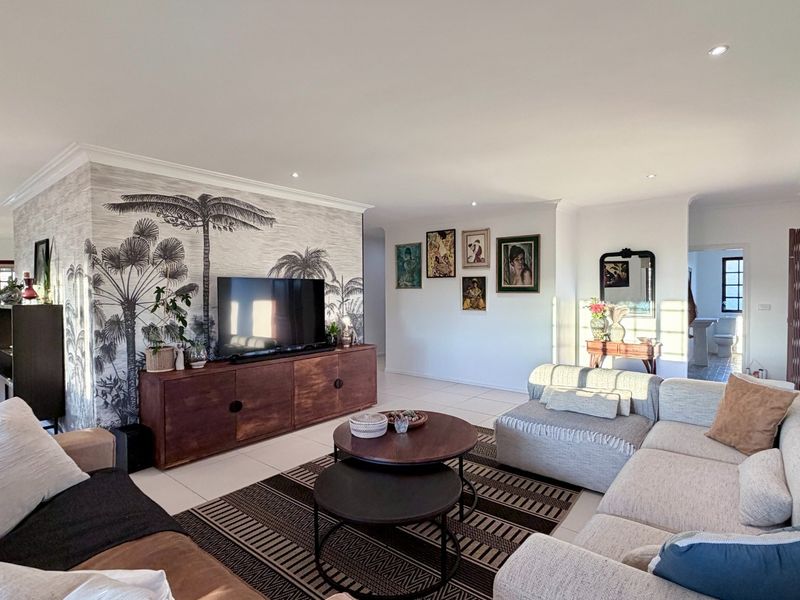 Family residence in Sheffield Beach - Photo 10
