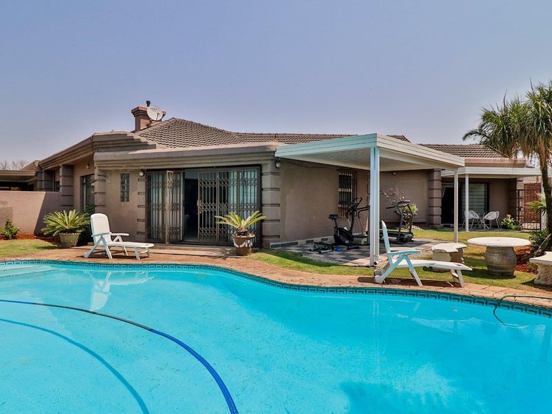 House For Sale in Birchleigh, Kempton Park - Photo 1