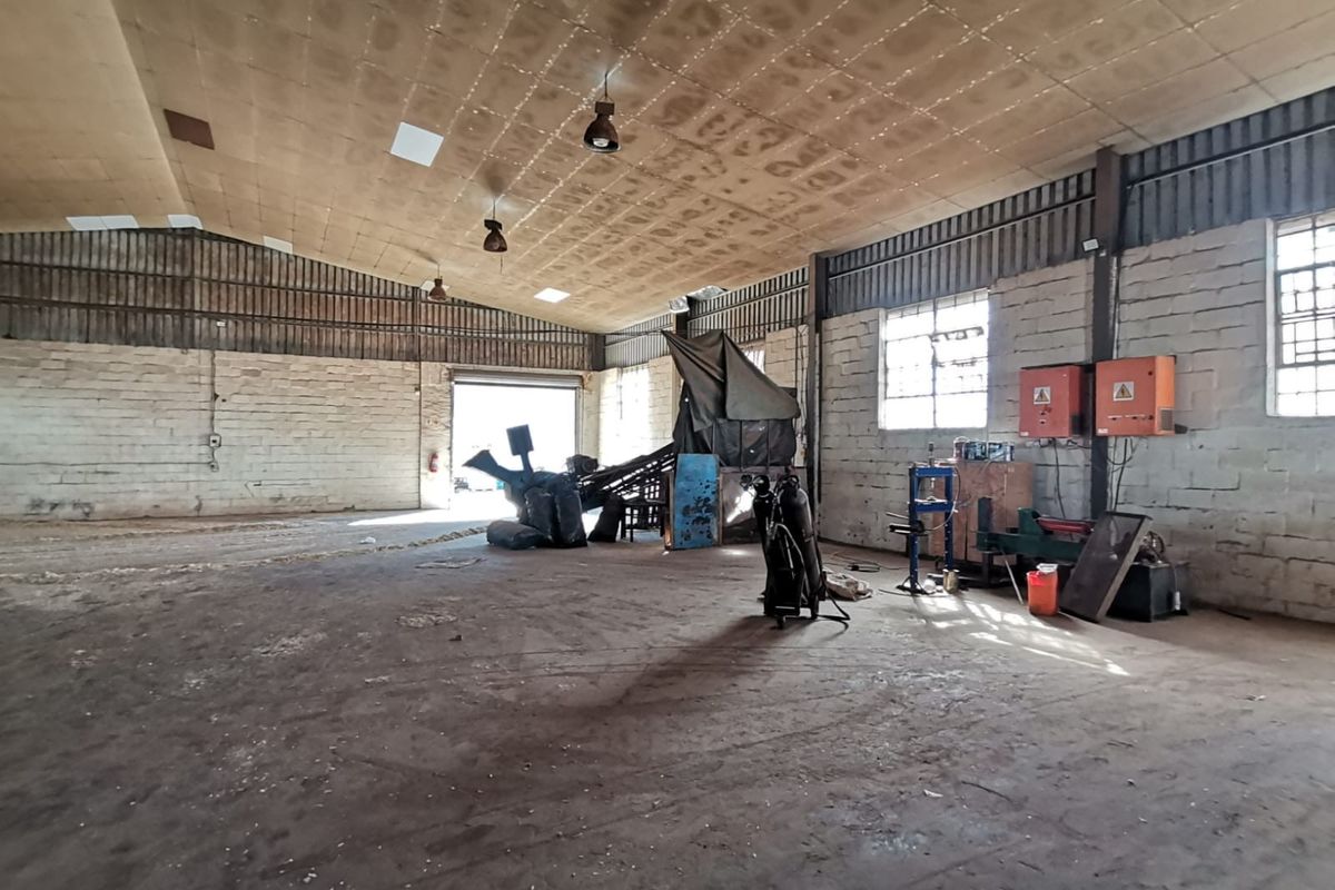 600m2 Warehouse to Let in Dal Josafat, Paarl - Photo 5