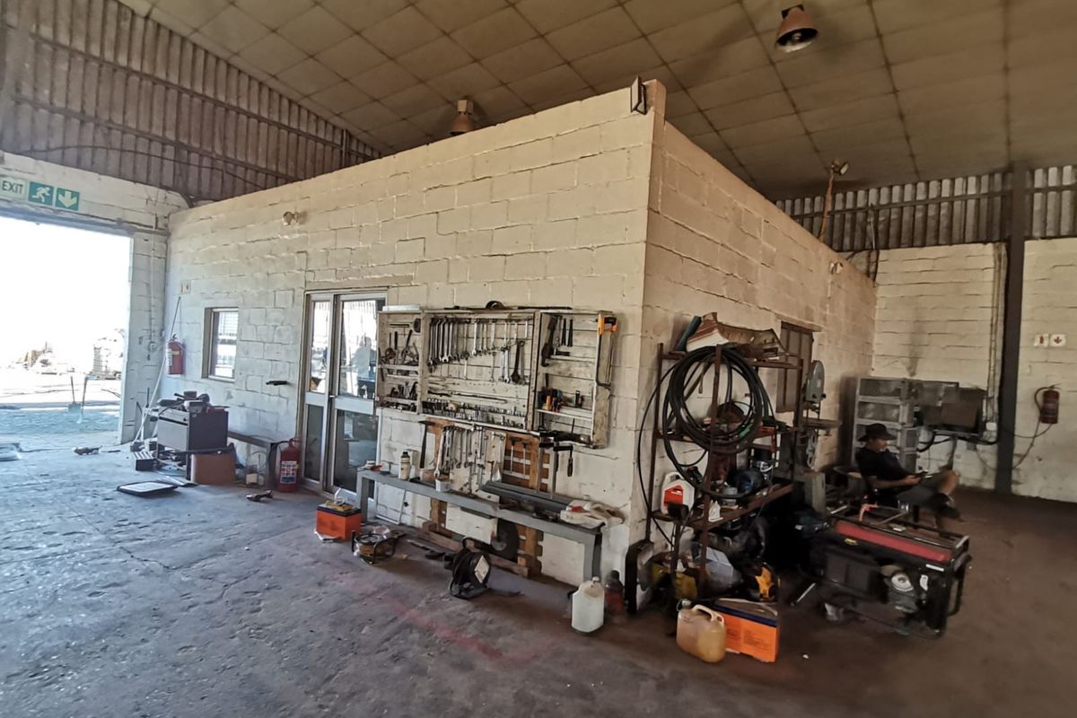 600m2 Warehouse to Let in Dal Josafat, Paarl - Photo 3