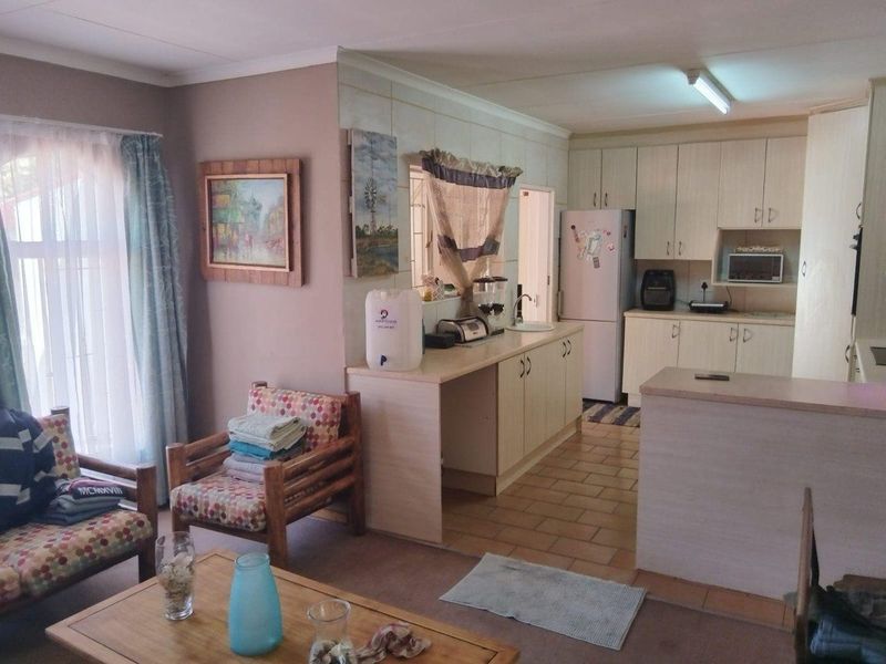 Spacious Family Home with Endless Potential in Dennesig - Photo 8