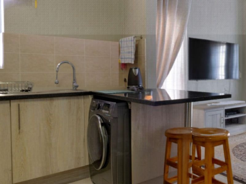 Immaculate Lock-Up-and-Go Living in a Sought-After Renico Development - Photo 6