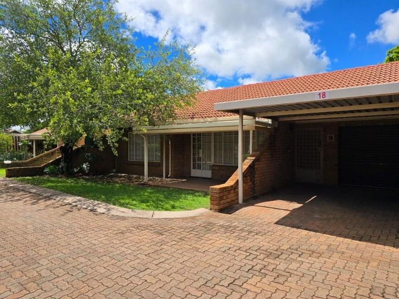 Townhouse For Sale in Bela Bela - Photo 1