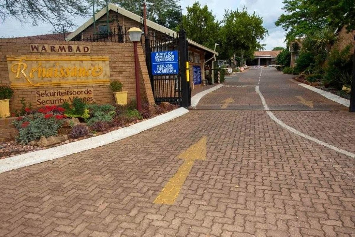 Townhouse For Sale in Bela Bela - Photo 3