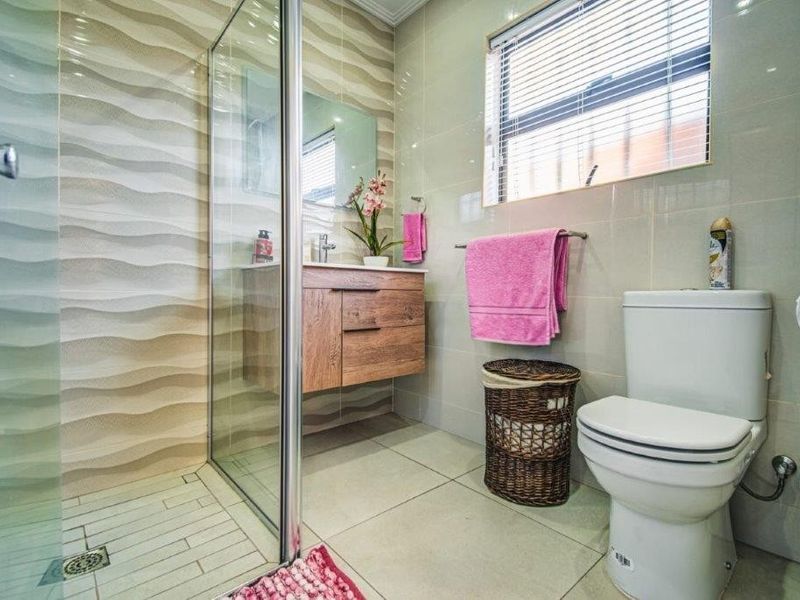 House For Sale in Terenure, Kempton Park - Photo 8