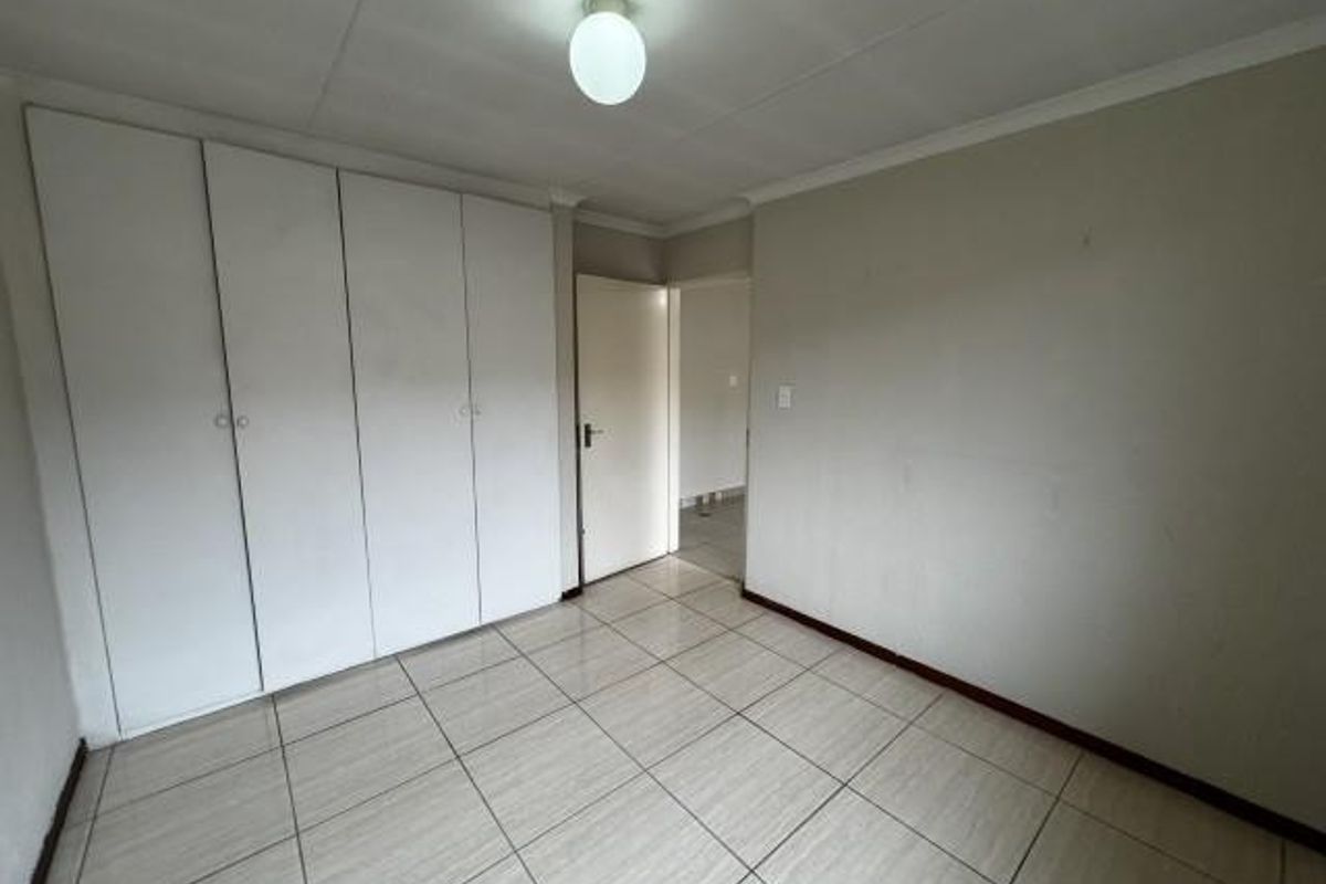 Townhouse For Sale in Birch Acres, Kempton Park - Photo 5