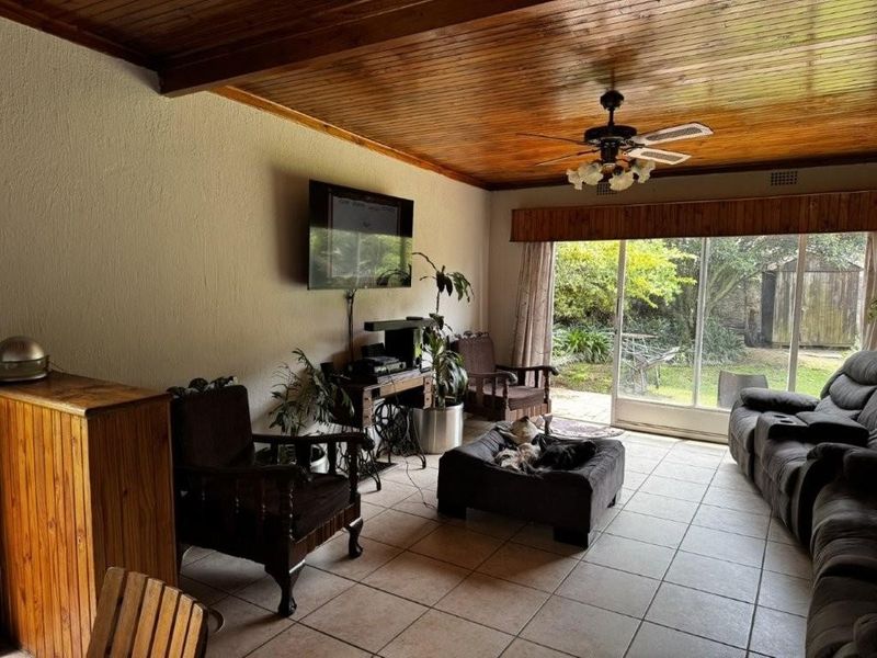 House For Sale in Birchleigh, Kempton Park - Photo 2