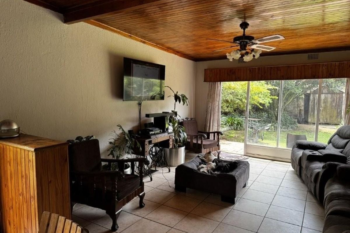 House For Sale in Birchleigh, Kempton Park - Photo 2