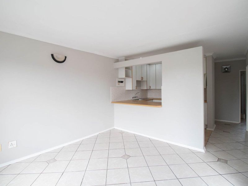 Townhouse For Sale in Glen Marais, Kempton Park - Photo 9
