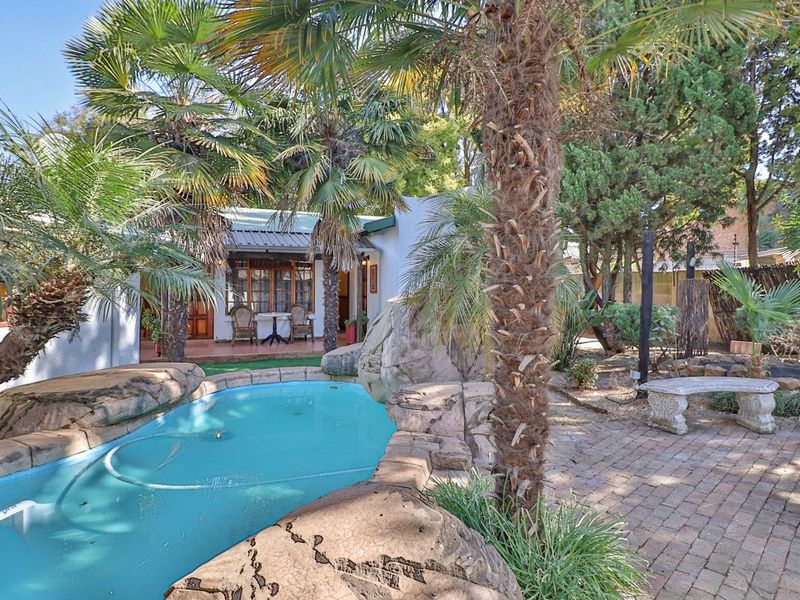 House For Sale in Glen Marais, Kempton Park - Photo 2