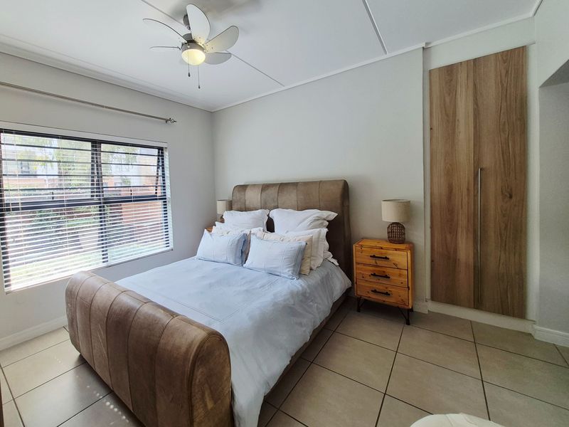Stylish 3 bedroom 2 Bathroom Garden Unit for Sale - Photo 10