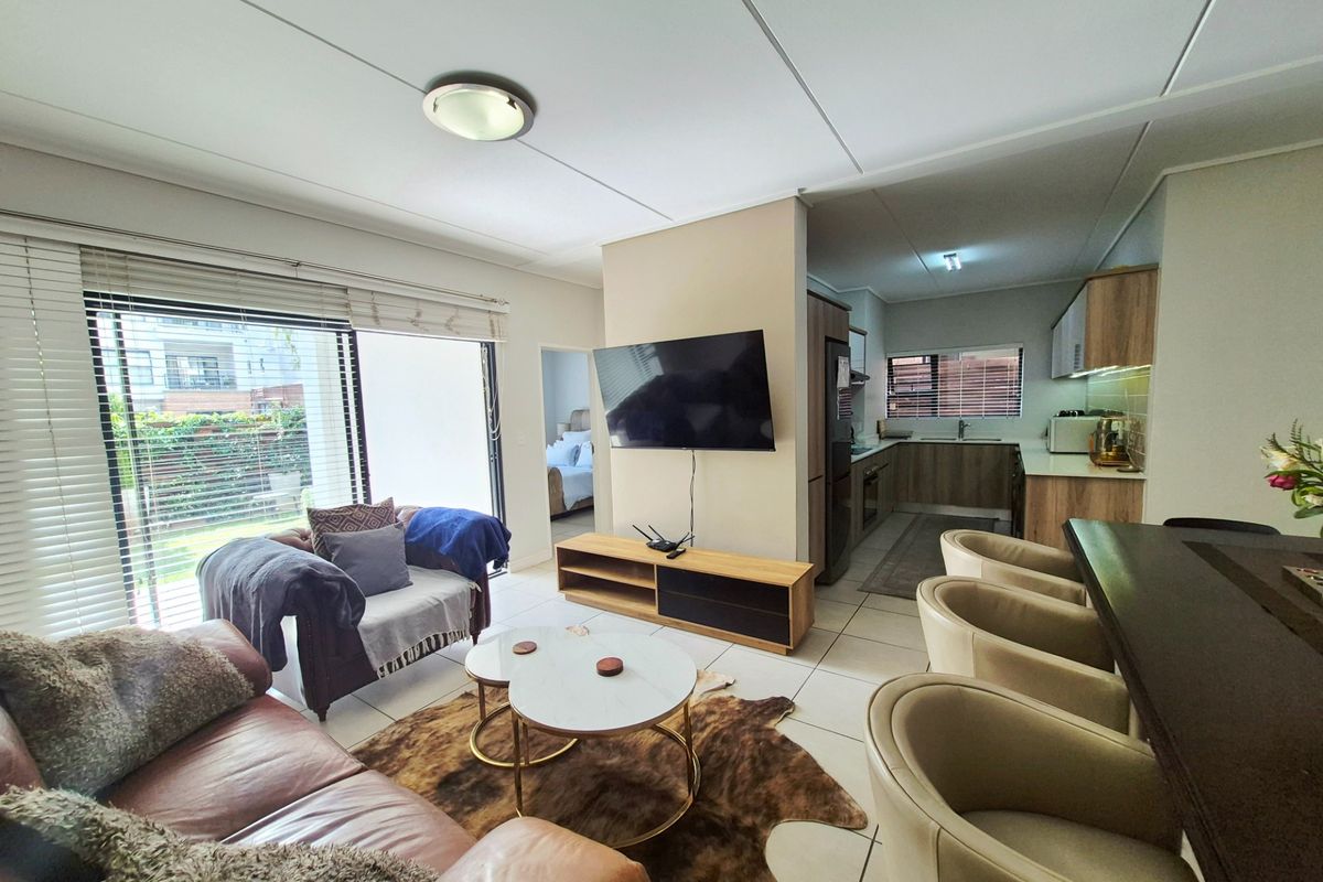 Stylish 3 bedroom 2 Bathroom Garden Unit for Sale - Photo 4