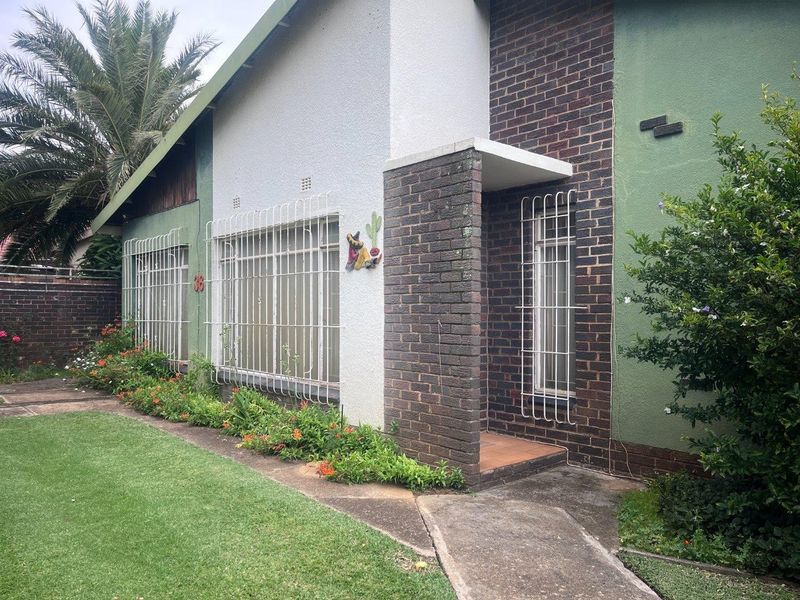 House For Sale in Kempton Park Ext 4, Kempton Park - Photo 2