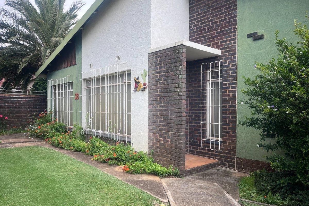 House For Sale in Kempton Park Ext 4, Kempton Park - Photo 2