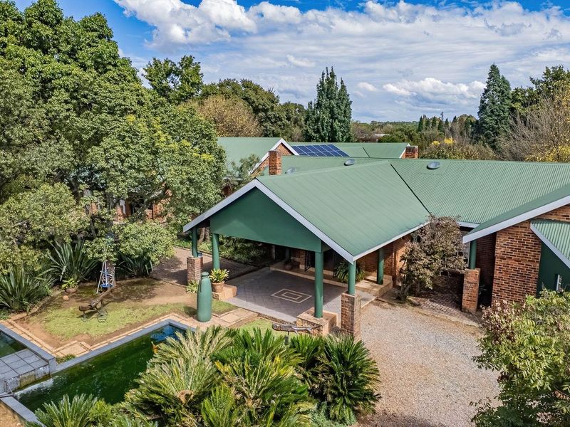 House For Sale in Norton Home Estate, Benoni - Photo 2