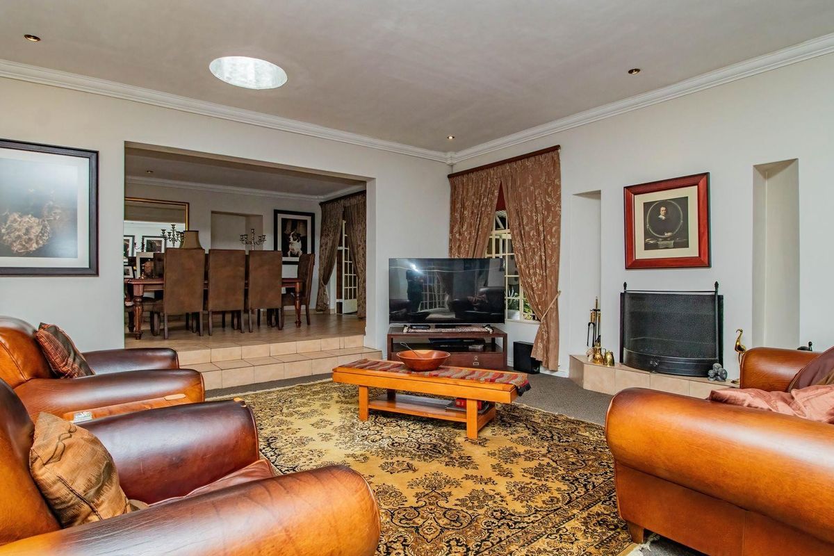 House For Sale in Norton Home Estate, Benoni - Photo 4
