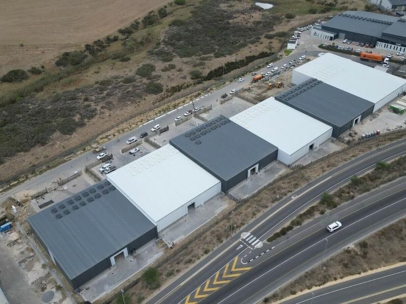 New-Build 977m2 A-Grade Warehouse To Let in Atlantic Hills Business Park - Photo 10