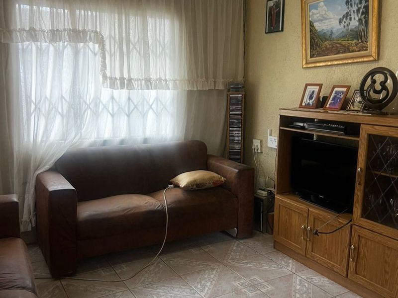 House To Rent in Protea Glen, Soweto - Photo 9