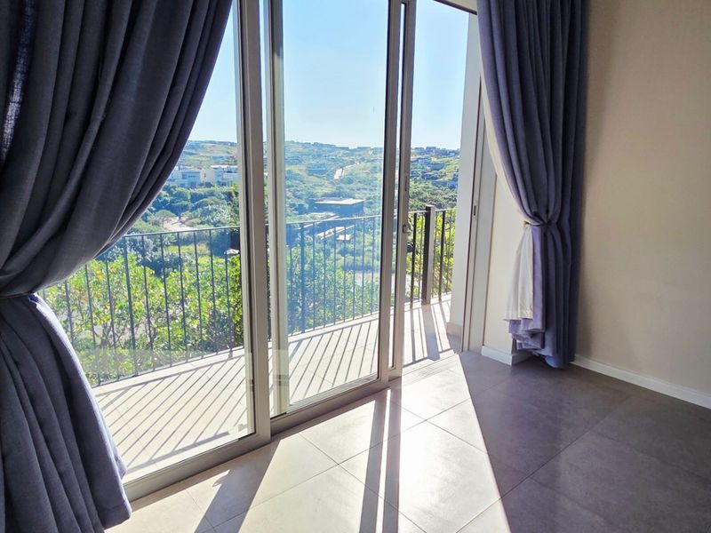 A Peaceful, Bright and Beautiful Apartment - Photo 5