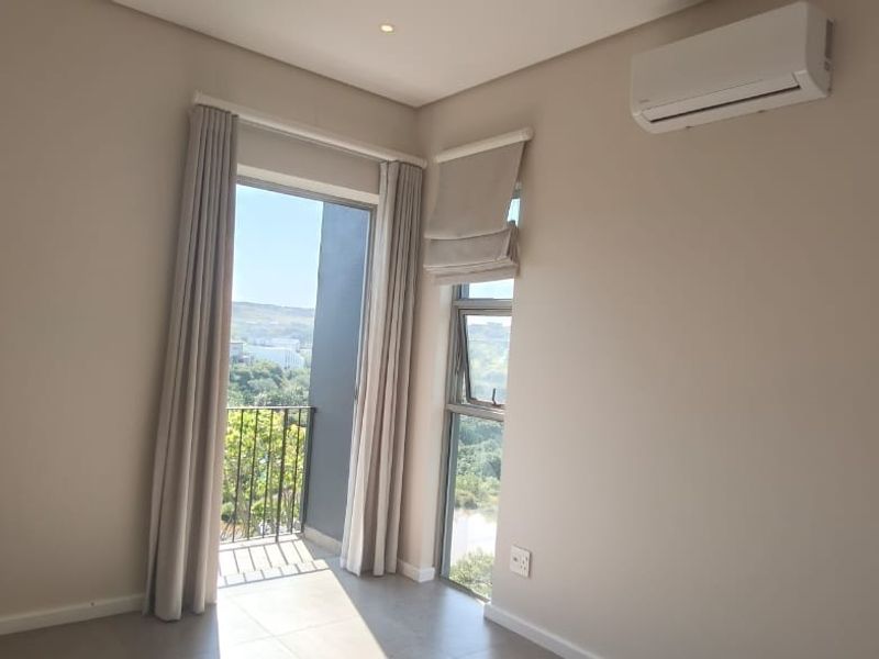 A Peaceful, Bright and Beautiful 1st Floor Apartment - Photo 7