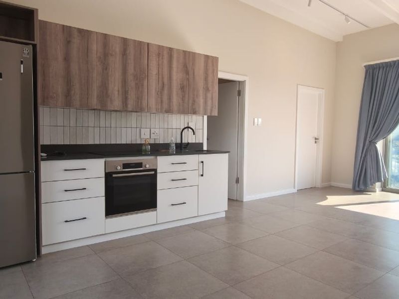 A Peaceful, Bright and Beautiful 1st Floor Apartment - Photo 3
