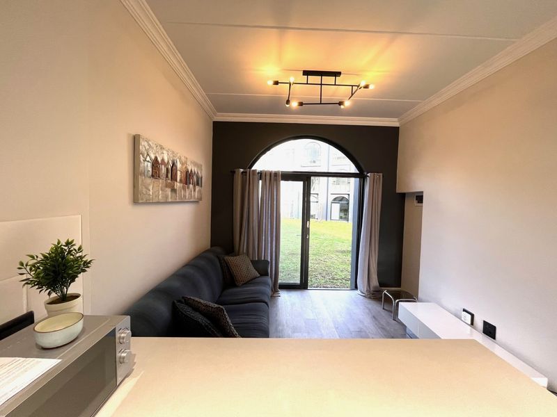 2 Bedroom Flatlet in Brackenfell - Photo 1