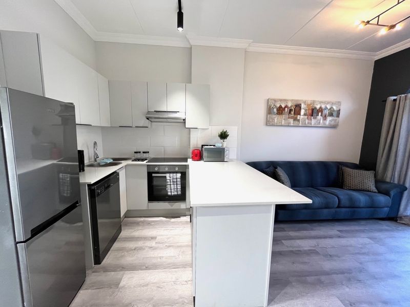 2 Bedroom Flatlet in Brackenfell - Photo 2