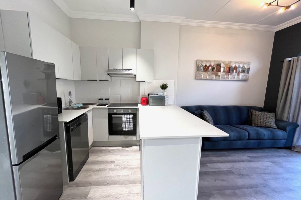 2 Bedroom Flatlet in Brackenfell - Photo 2
