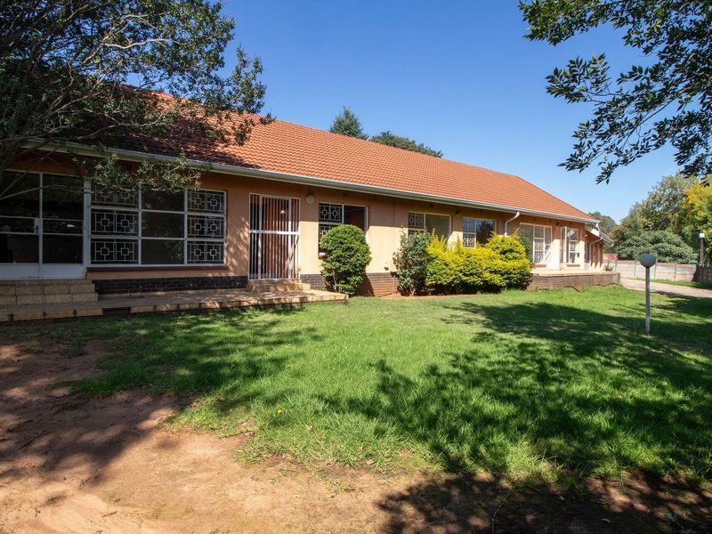 House For Sale in Glen Marais, Kempton Park - Photo 5