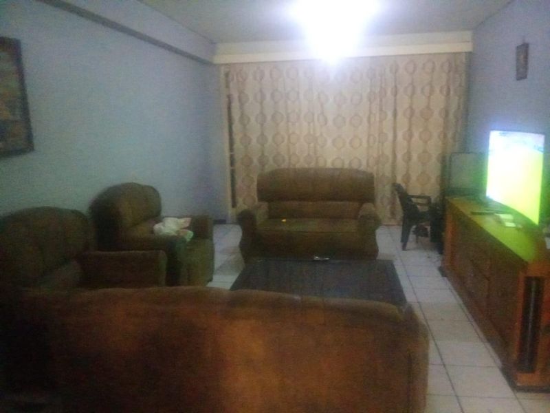 Apartment For Sale in Sunnyside, Pretoria - Photo 3