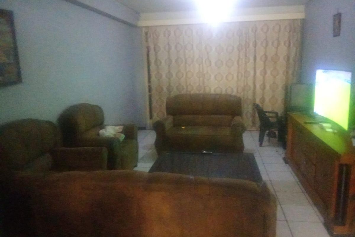 Apartment For Sale in Sunnyside, Pretoria - Photo 3