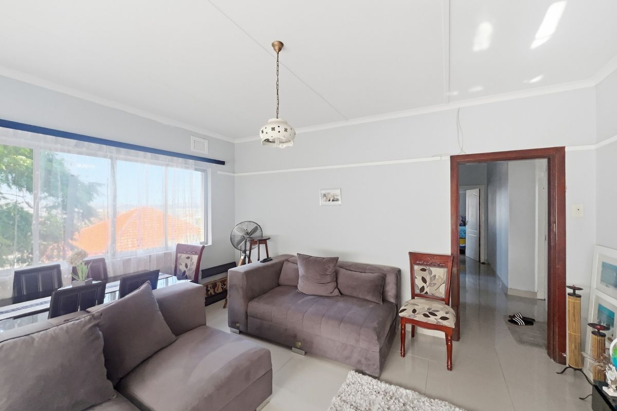 Spacious 2 Apartment For Sale in Umbilo, Durban, KwaZulu-Natal - Photo 3