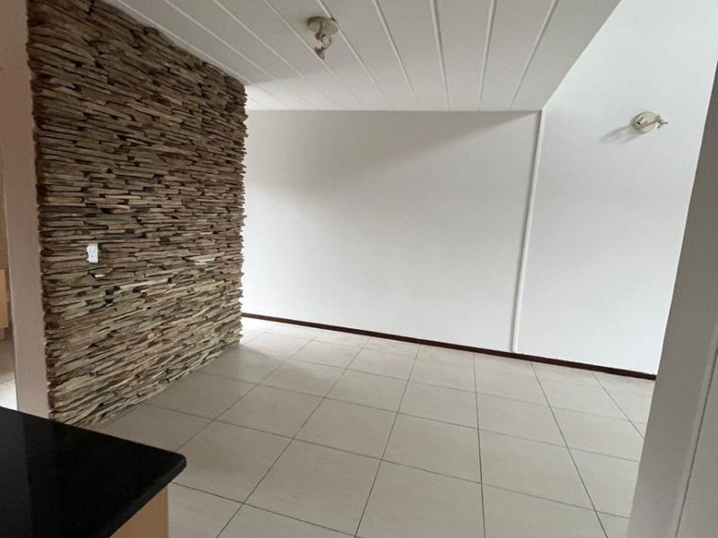 Apartment To Rent in Randburg Central, Randburg - Photo 8