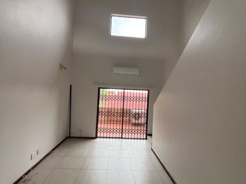 Apartment To Rent in Randburg Central, Randburg - Photo 6